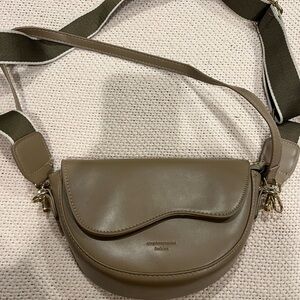 Elegant Brown Crossbody Bag